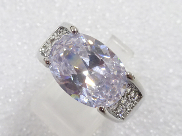JAPANESE KIMONO / ANTIQUE CRYSTAL RING (SIZE 19)